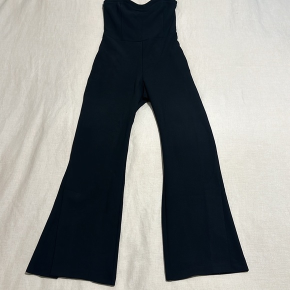 Abercrombie Strapless Crepe Sweetheart Jumpsuit in Black - Picture 2 of 8